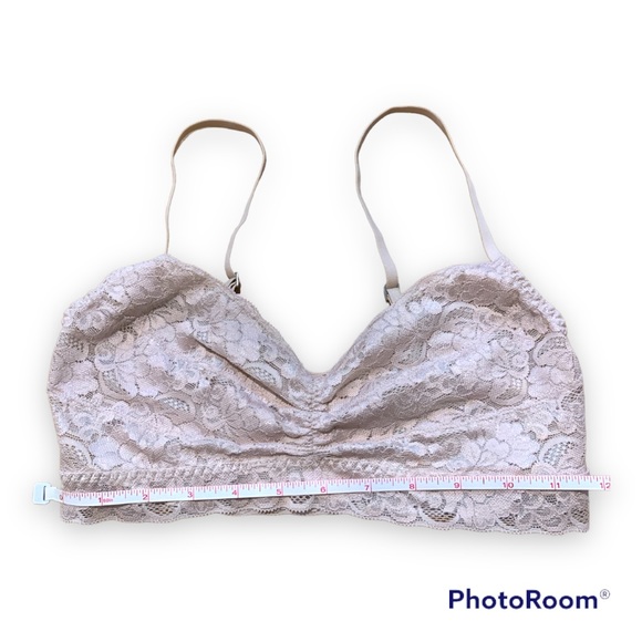 ✨ Lace Bralette Bundle of 3 - Green, Gray, and Light Pink - Picture 10 of 12